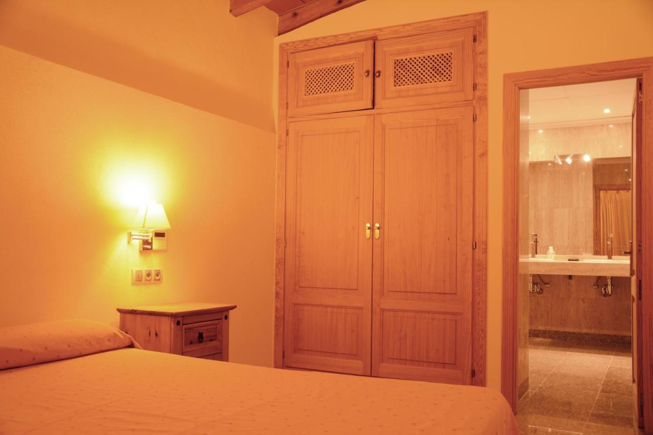 Agroturismo Son Burgues Петра Екстер'єр фото
